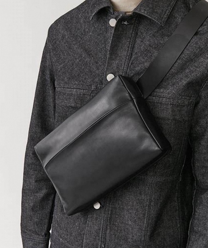 men cross body bags