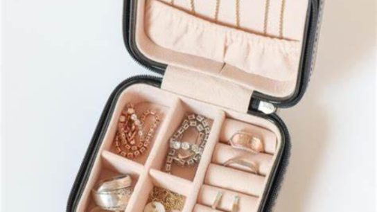 how to pack jewelry in carry-on