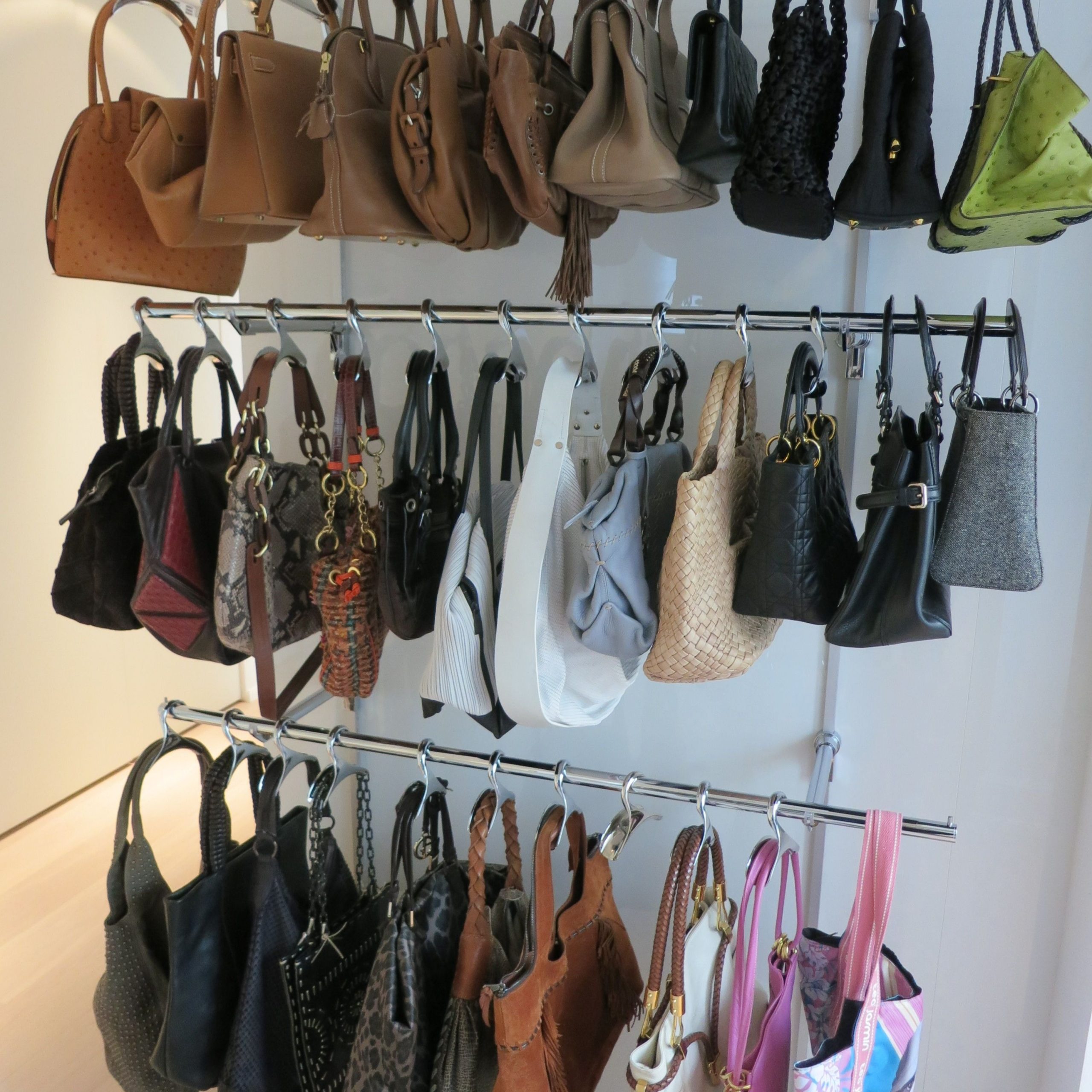 store designer handbags